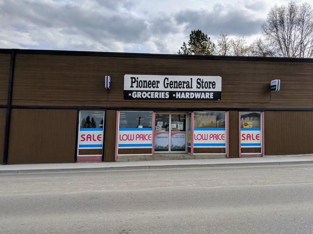 Pioneer General Store | 5007 50 Ave, Caroline, AB T0M 0M0, Canada | Phone: (403) 722-3755