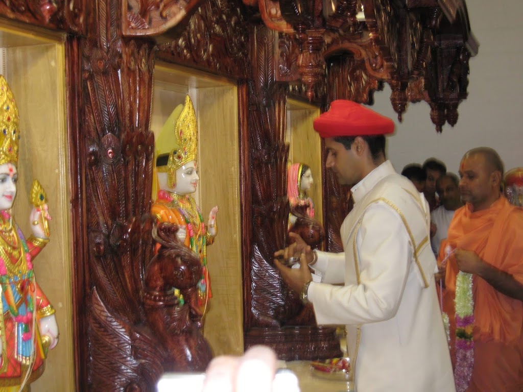 Shree Swaminarayan Hindu Mandir | 1270 Finch Ave W, North York, ON M3J 3J7, Canada | Phone: (416) 665-5100