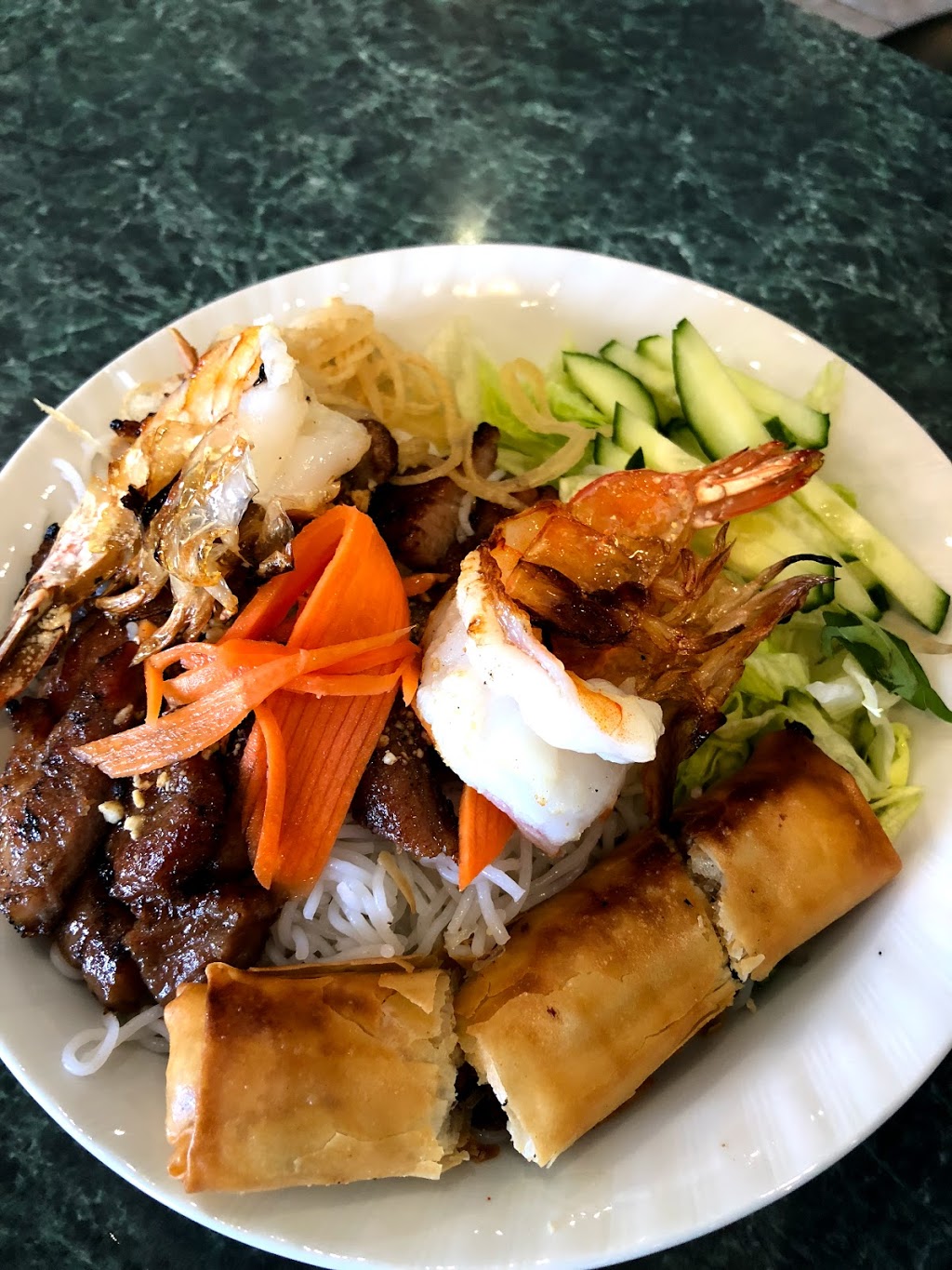 Dem Hai Dang | 1249 Huron St, London, ON N5Y 4V1, Canada | Phone: (519) 659-3934