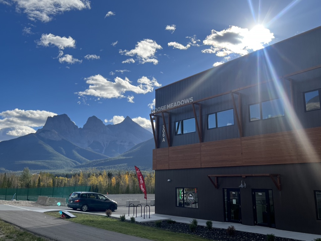 The Co+Kitchen | 306 Bow Valley Trail, Canmore, AB T1W 0N2, Canada | Phone: (403) 763-1388