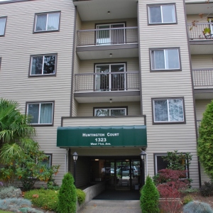 Huntington Court | 1323 W 71st Ave, Vancouver, BC V6P 6H5, Canada | Phone: (604) 727-9022