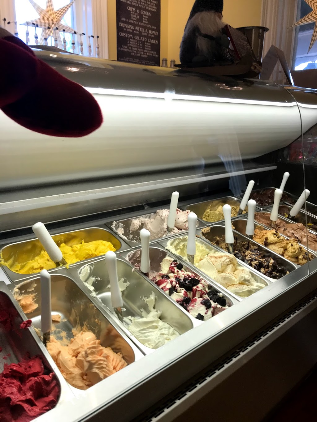 Stella Luna Gelato Cafe Merrickville | 111 Main St E, Merrickville, ON K0G 1N0, Canada | Phone: (613) 269-4949