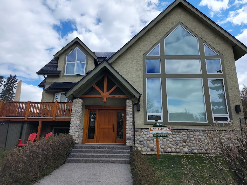 Wolf Den Bed and Breakfast | 328 Lynx St, Banff, AB T1L 1C4, Canada | Phone: (403) 760-1022