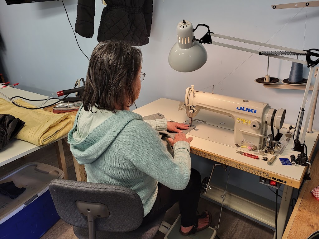 66queen Sewing | 66 Queen St, Bridgetown, NS B0S 1C0, Canada | Phone: (902) 588-2112