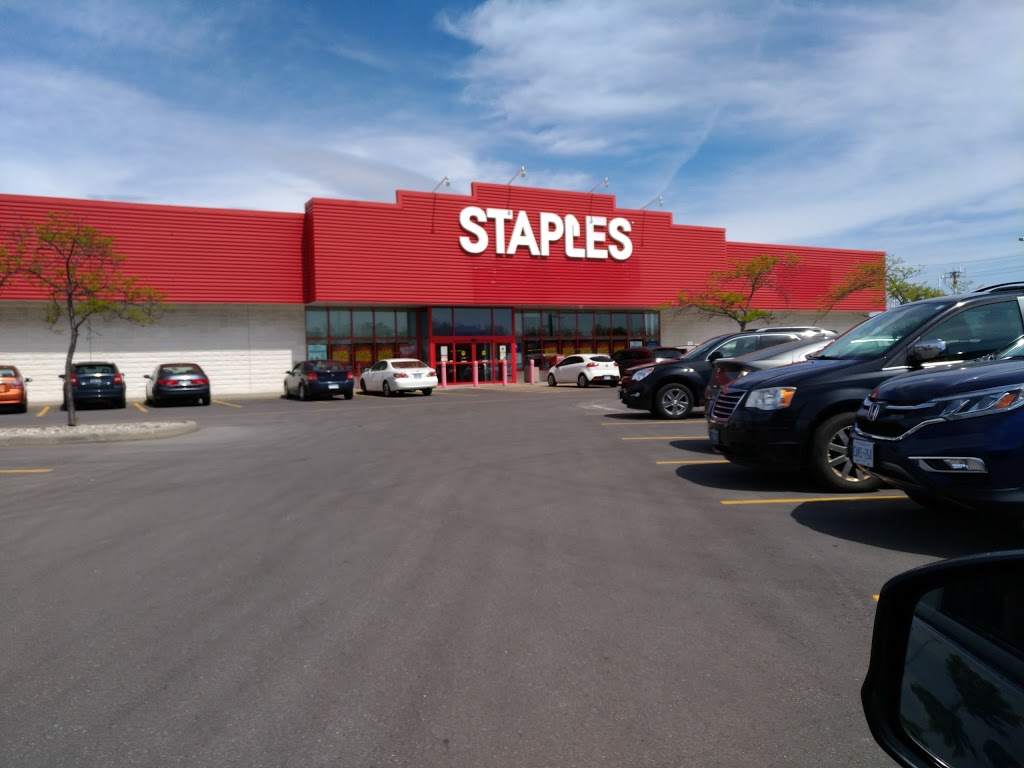 Staples | 4511 Walker Rd, Windsor, ON N9A 6J3, Canada | Phone: (519) 972-5127