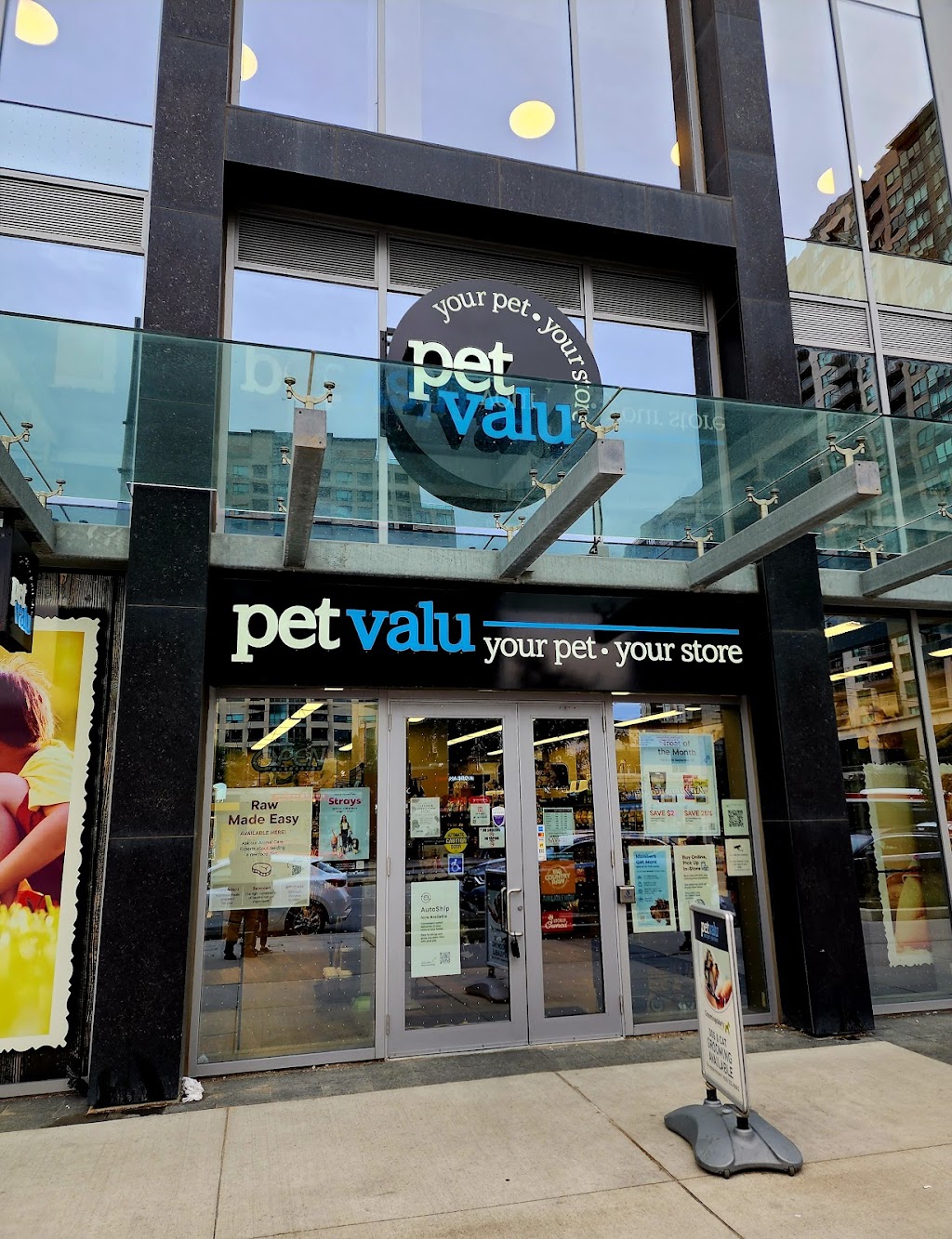 Pet Valu | 5200 Yonge St Unit 1, Toronto, ON M2N 5P6, Canada | Phone: (416) 222-8882