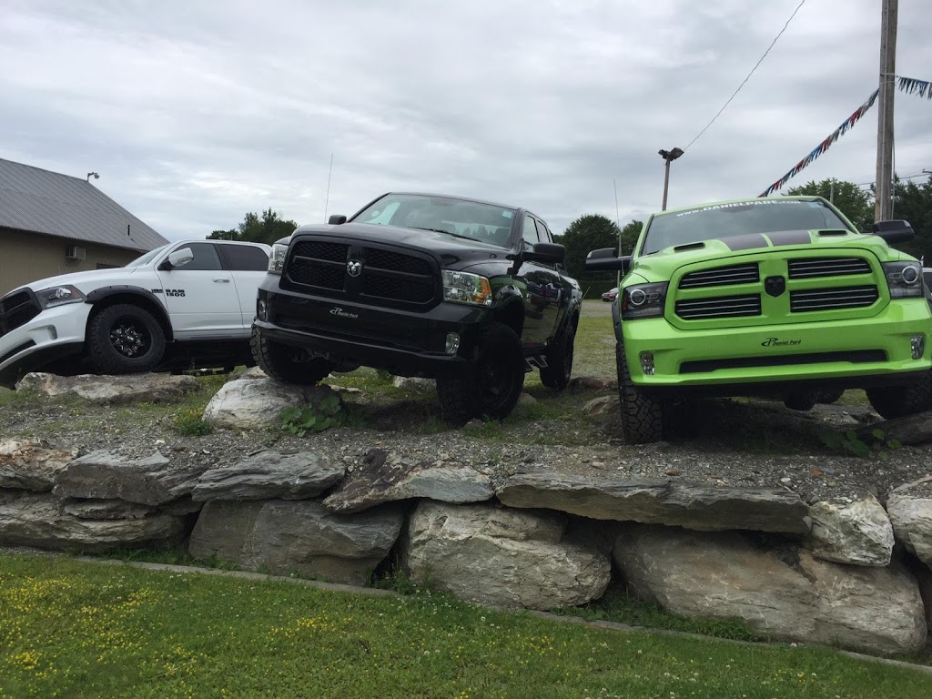 Daniel Paré Dodge Chrysler Jeep Ram | St-Malachie | 692 Route Henderson, Saint-Malachie, QC G0R 3N0, Canada | Phone: (866) 957-8760