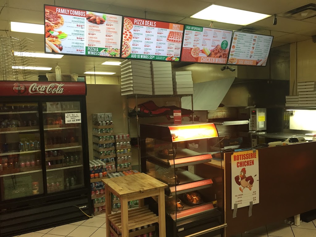 Queens Pizza & Wings | 178 Queen St S, Hamilton, ON L8P 3S7, Canada | Phone: (905) 577-0900