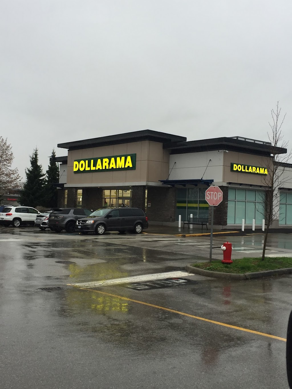 Dollarama | 5751 Marine Way, Burnaby, BC V5J 0A6, Canada | Phone: (604) 437-0150