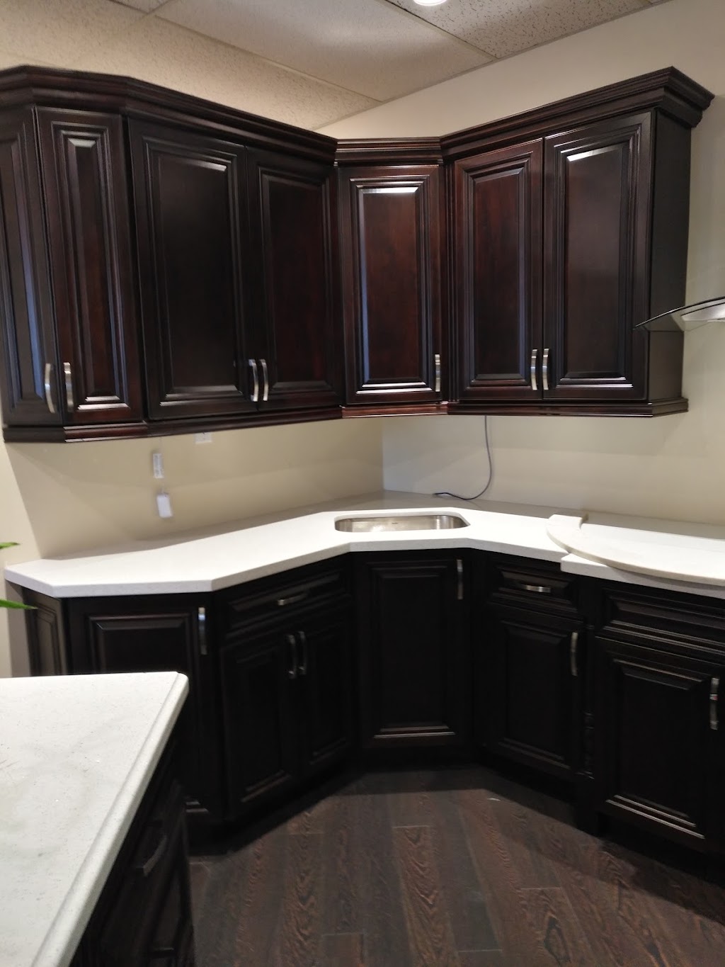 AKR Cabinets & Granite Inc | 4031 Fairview St, Burlington, ON L7L 2A4, Canada | Phone: (905) 637-8808