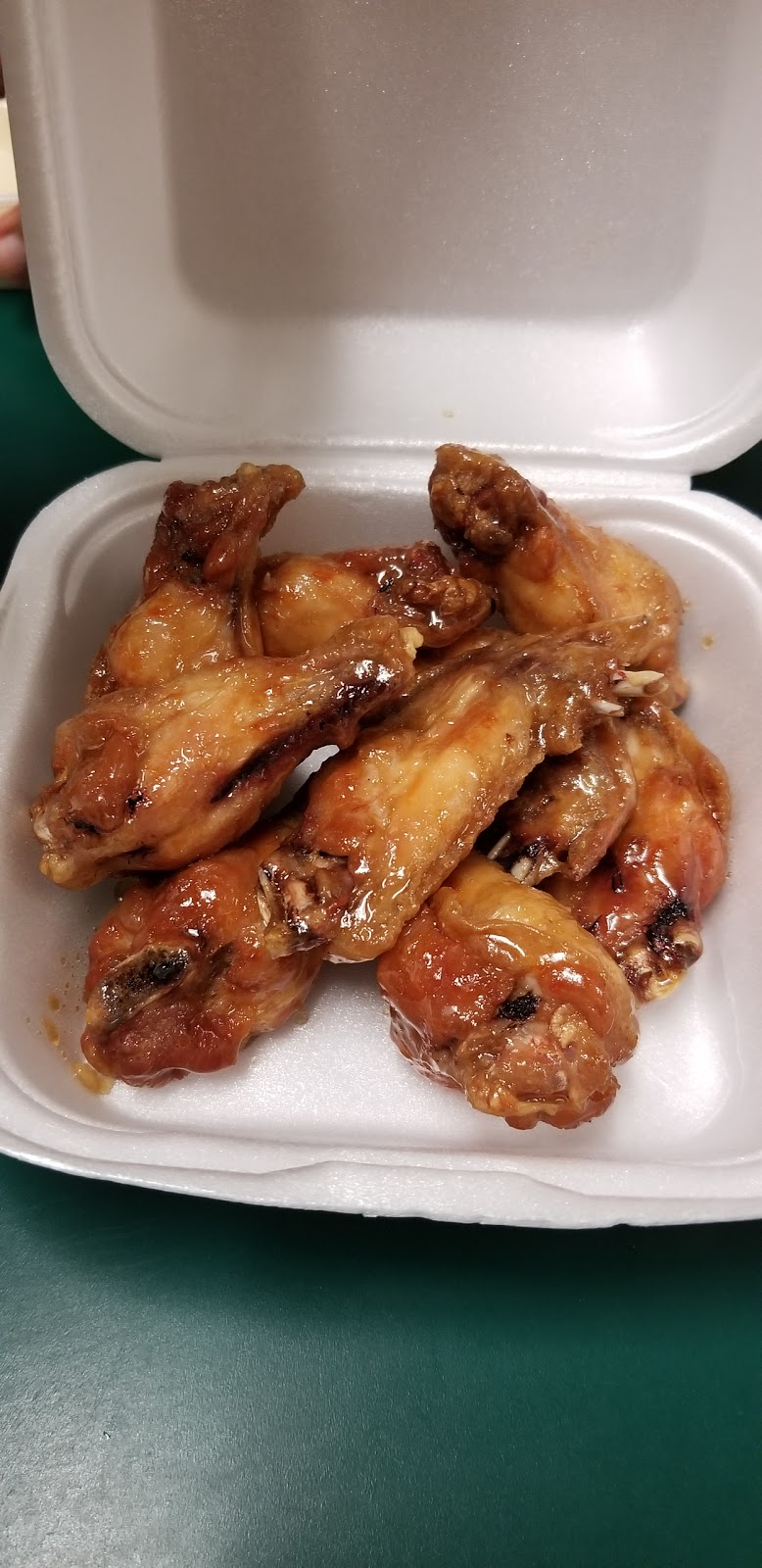 Dundas Pizza & Wings | 211 York Rd, Dundas, ON L9H 1M9, Canada | Phone: (905) 628-1999