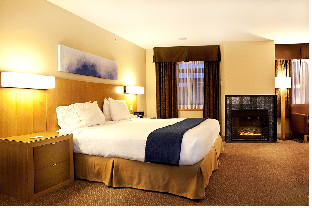 Holiday Inn Express & Suites Langley | 8750 204 St, Langley City, BC V1M 2Y5, Canada | Phone: (604) 882-2000