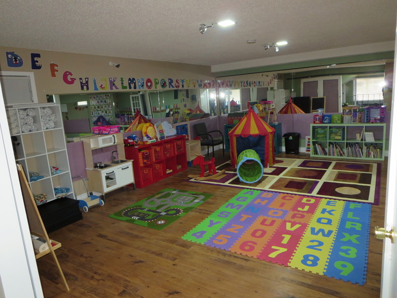 Future Stars Daycare | 616 2 St W, Cochrane, AB T4C 1Z7, Canada | Phone: (403) 981-0123