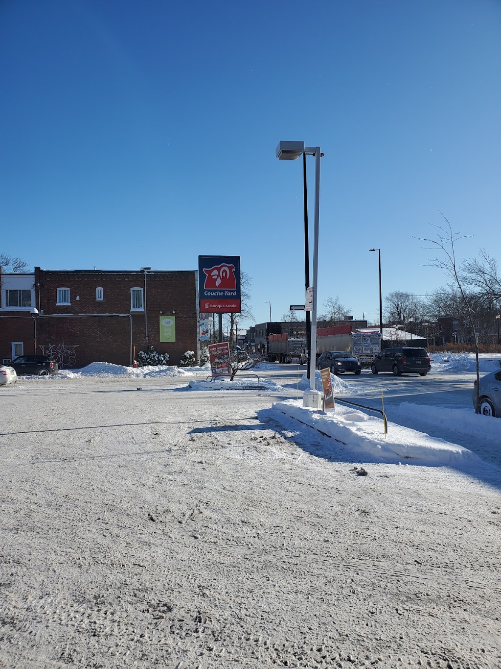 Couche-Tard | 2525 Rue Allard, Montréal, QC H4E 2L5, Canada | Phone: (514) 768-9095