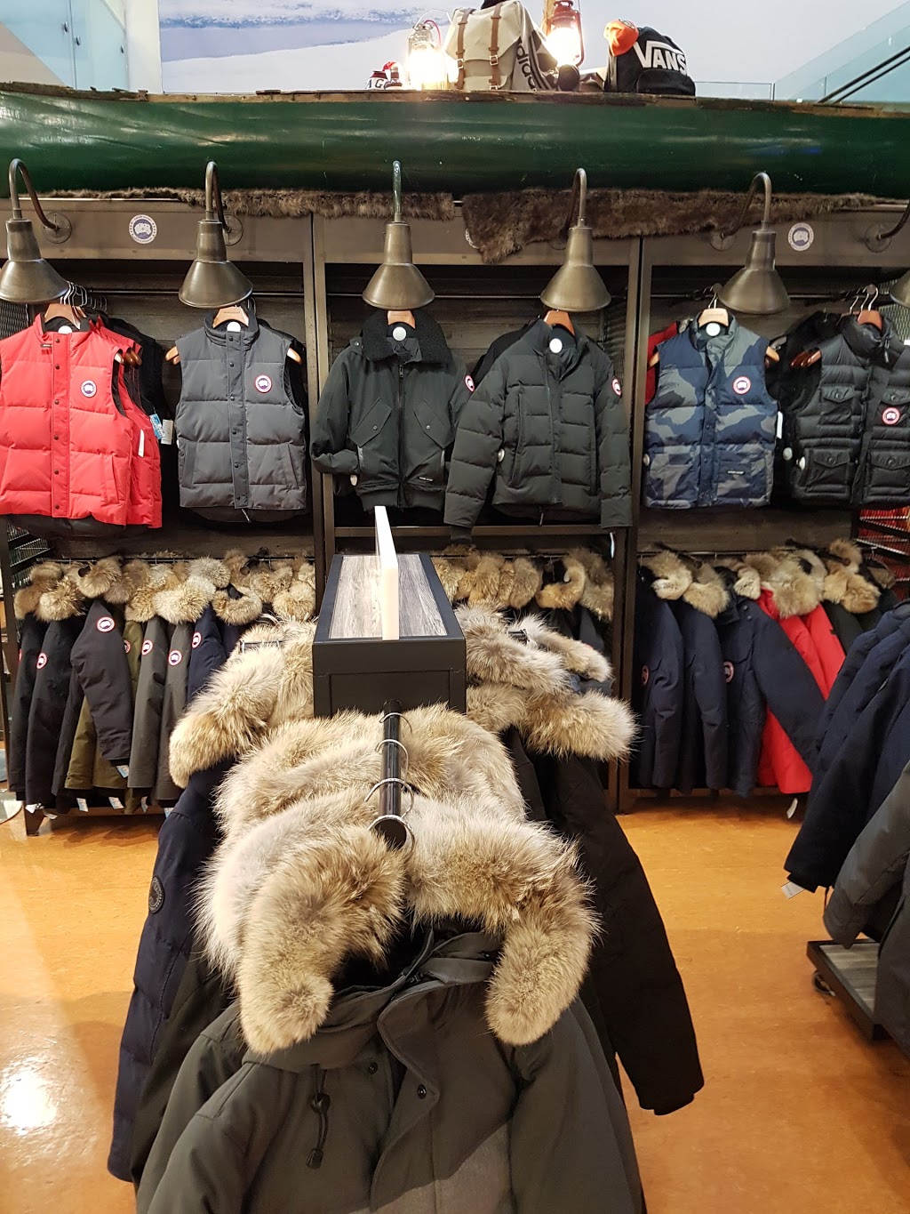 Sporting Life | 2665 Yonge St, Toronto, ON M4P 2J6, Canada | Phone: (416) 485-1611