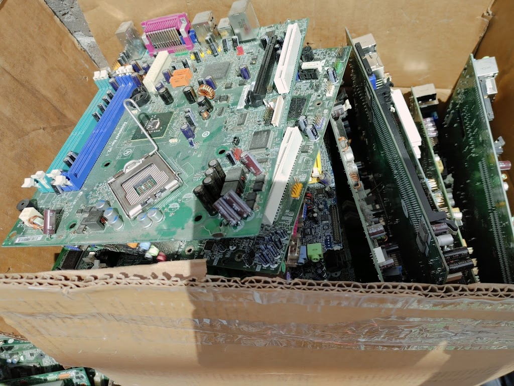 Recyclage PC | 554 Av. Ampère local 400, Laval, QC H7N 5C5, Canada | Phone: (438) 764-9155