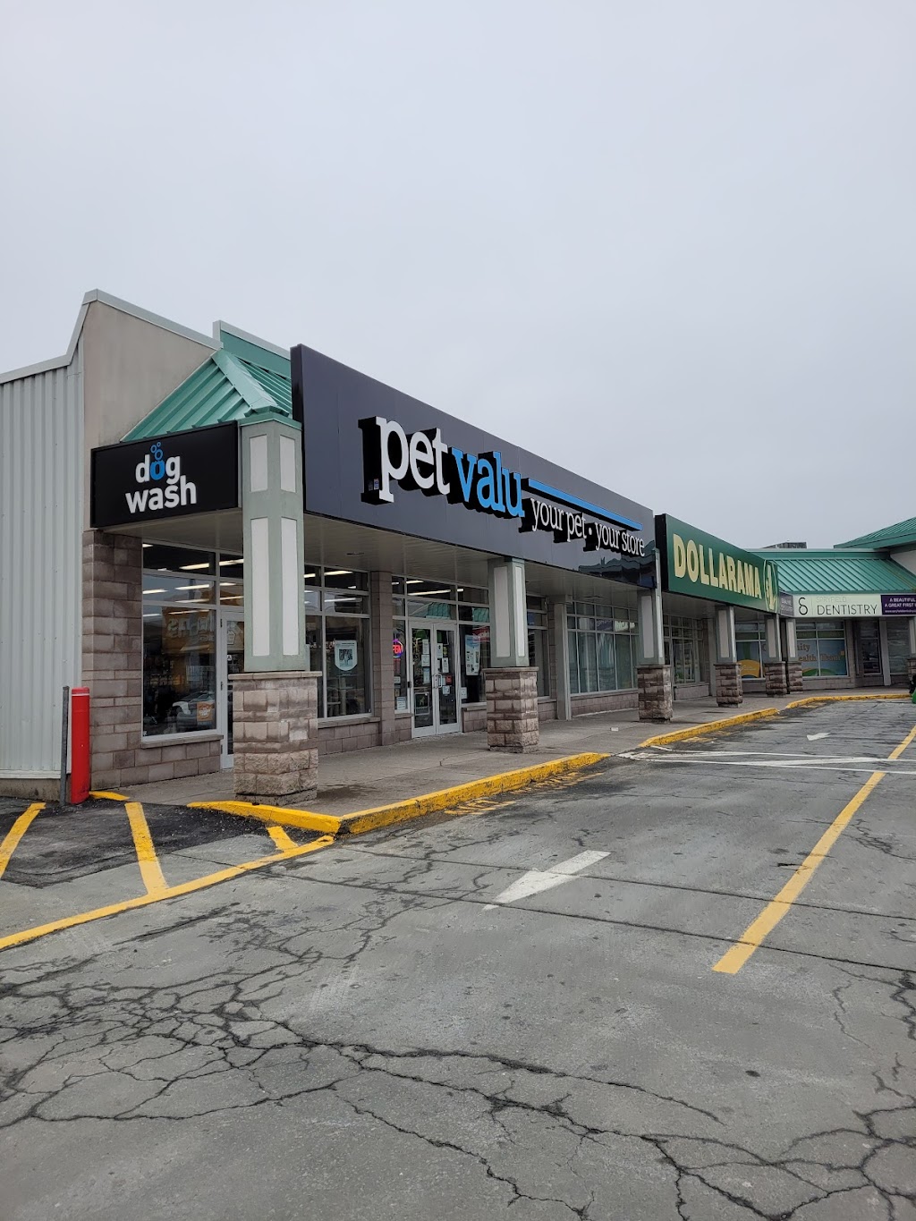 Pet Valu | 16 Dentith Rd Unit 4, Spryfield, NS B3R 2H9, Canada | Phone: (902) 405-5050