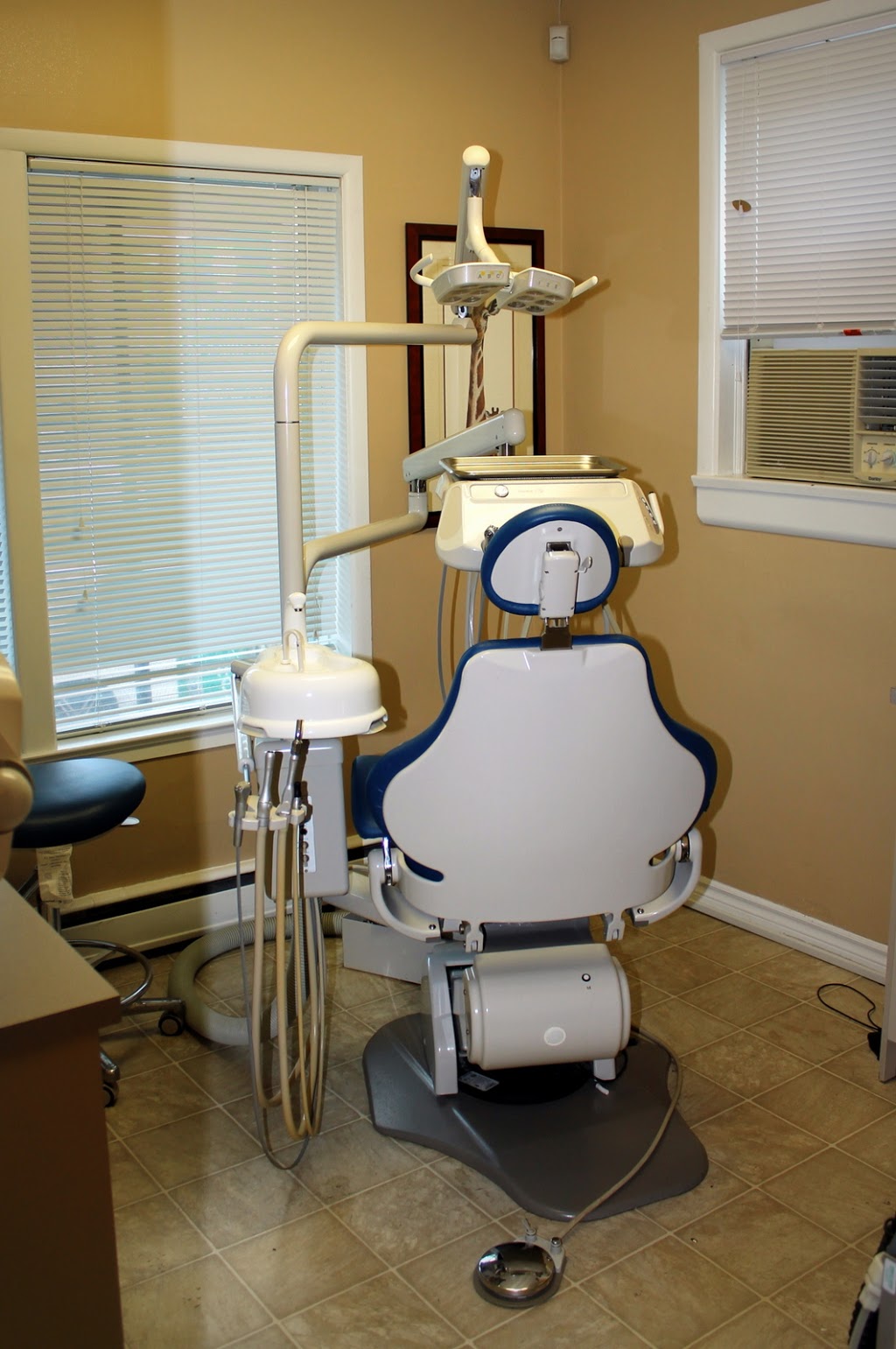 Pearl Dental Care | 205 Queen St S, Mississauga, ON L5M 1L4, Canada | Phone: (905) 826-3363