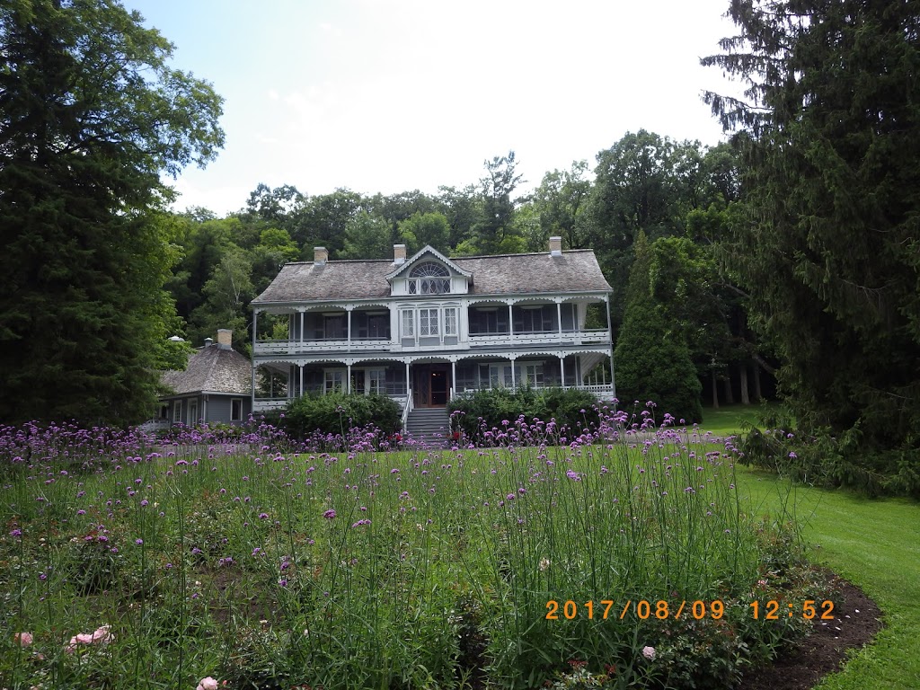 Domaine Joly-De Lotbinière | 7015 Route de Pointe Platon, Sainte-Croix, QC G0S 2H0, Canada | Phone: (418) 926-2462