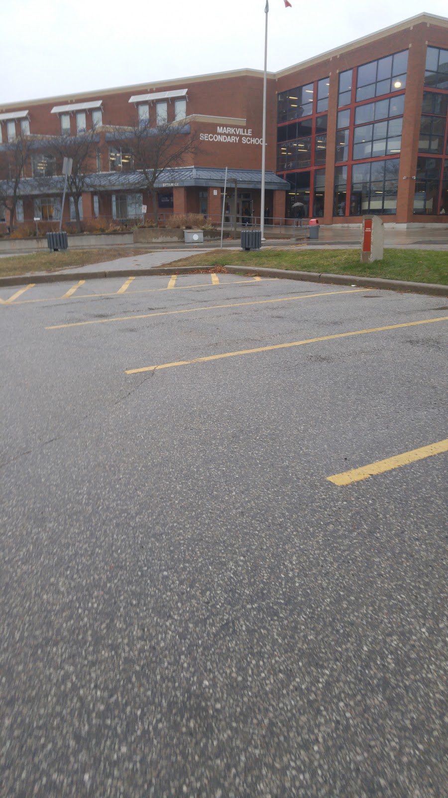 Markville Secondary School | 1000 Carlton Rd, Unionville, ON L3P 7P5, Canada | Phone: (905) 940-8840