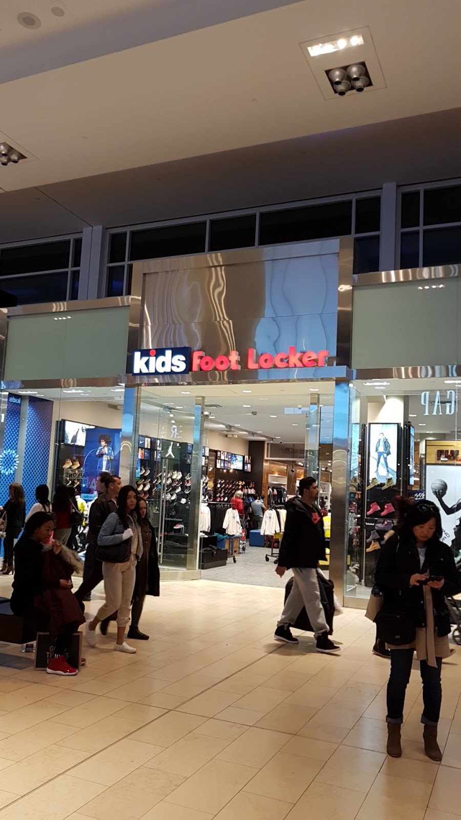 Kids Foot Locker | 3401 Dufferin St #53, North York, ON M6A 2T9, Canada | Phone: (416) 785-6639