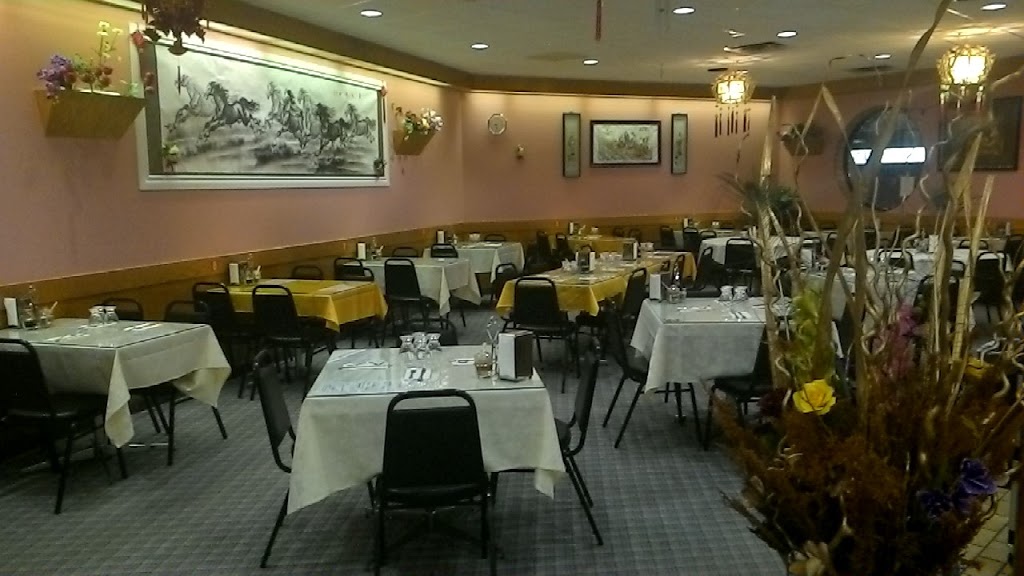 Yellow River Chinese Restaurant | 842 Princess St, Kingston, ON K7L 1G3, Canada | Phone: (613) 549-7685