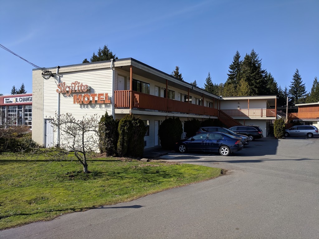 Skylite Motel | 459 Island Hwy E, Parksville, BC V9P 2G5, Canada | Phone: (250) 248-4271