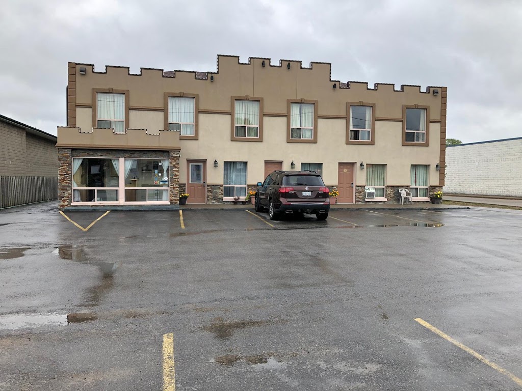 BORDEN INN & SUITES | 166 Mill St, Angus, ON L0M 1B2, Canada | Phone: (705) 424-6362