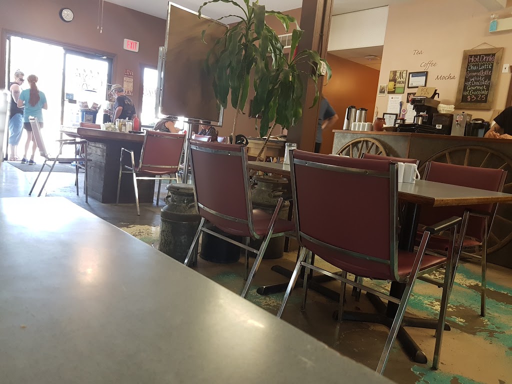 Sisters Family Restaurant | 2G0, 1920 Vernon St, Lumby, BC V0E, Canada | Phone: (250) 547-2552