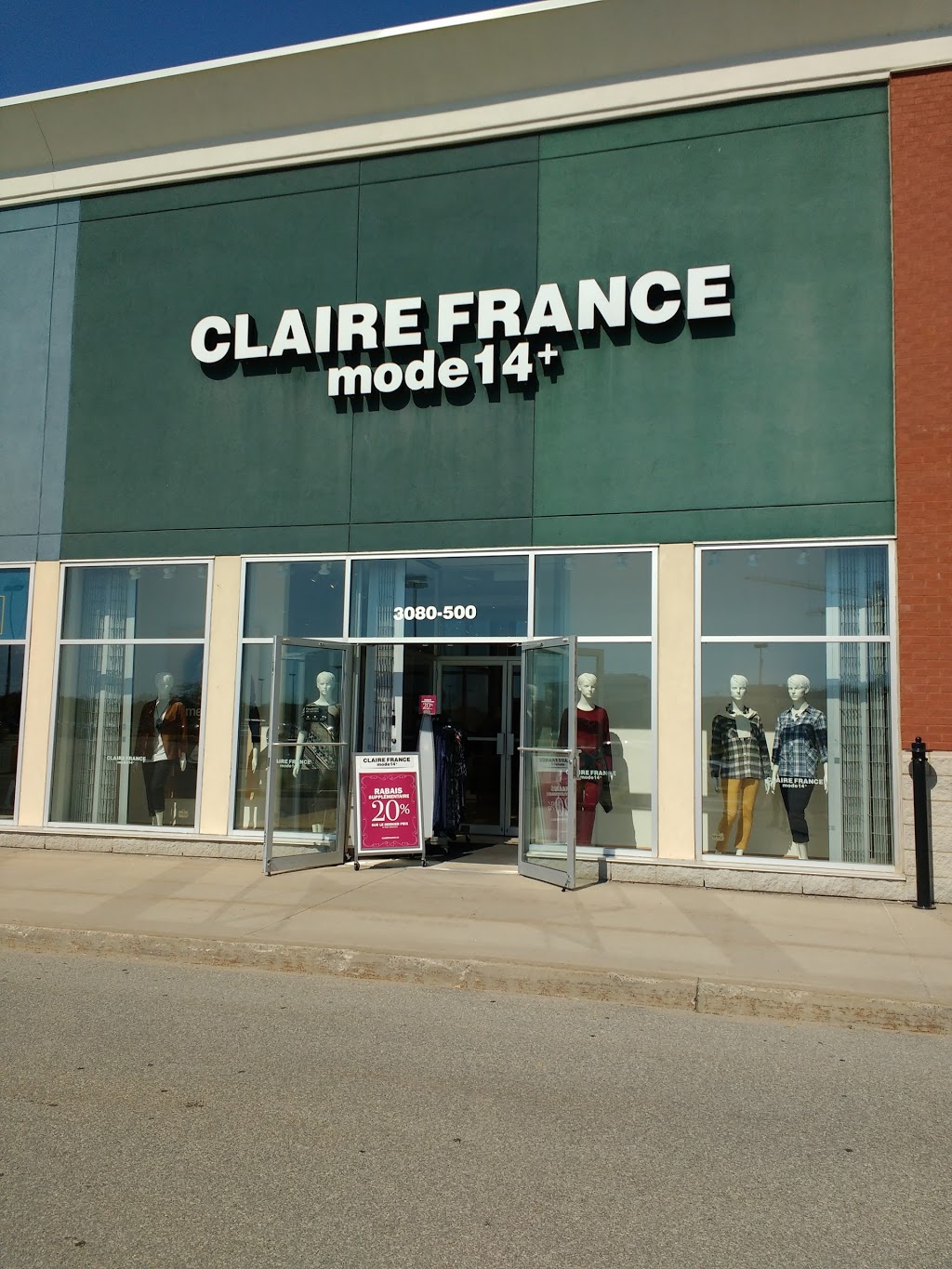 Claire France - Wal Mart Vaudreuil | 3080 Boulevard de la Gare, Vaudreuil-Dorion, QC J7V 0H1, Canada | Phone: (450) 424-9483