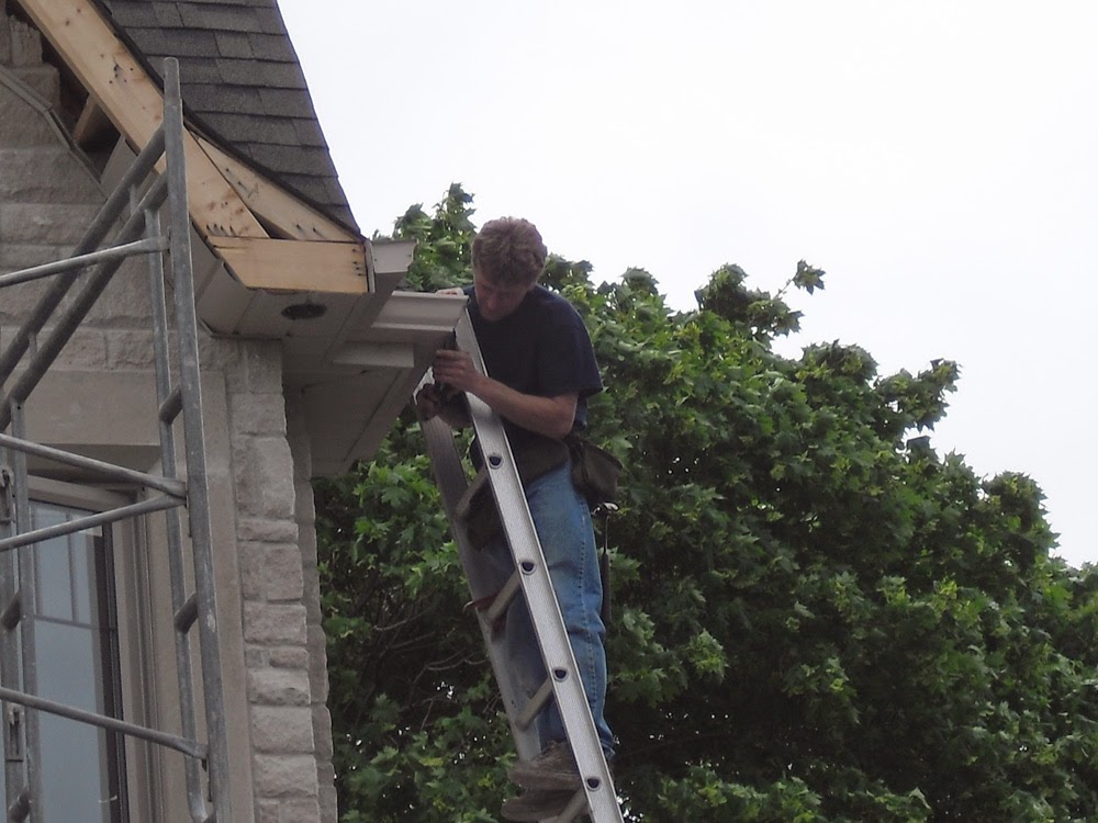 Vlads Roofing & Renovation Ltd | 30 Hawthorne Rd, Etobicoke, ON M9R 1P3, Canada | Phone: (647) 892-7400