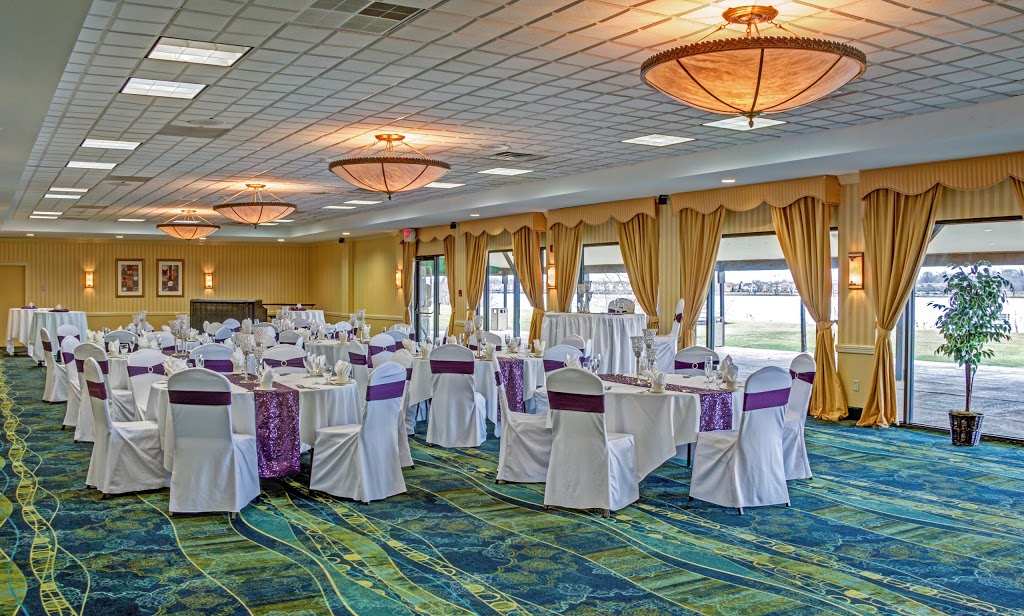 Radisson Hotel Niagara Falls-Grand Island | 100 Whitehaven Rd, Grand Island, NY 14072, USA | Phone: (716) 773-1111