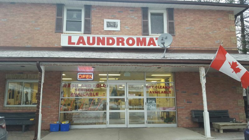 Larbie Coin Laundry | 186 King Rd, Richmond Hill, ON L4E 2W1, Canada | Phone: (905) 773-3938