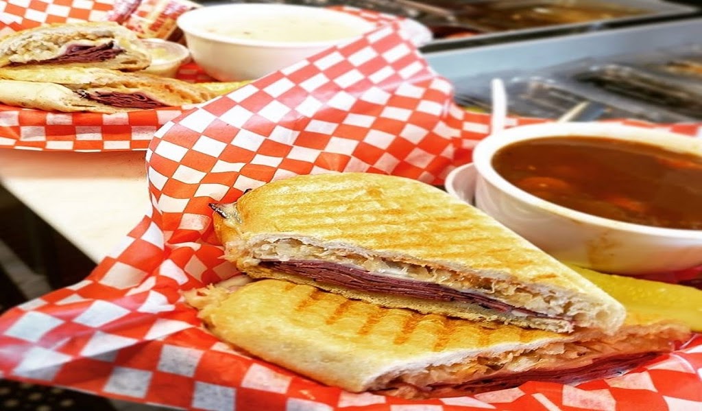 Olde School Deli & Cafe | 186 Talbot St S, Essex, ON N8M 1B6, Canada | Phone: (519) 776-9700