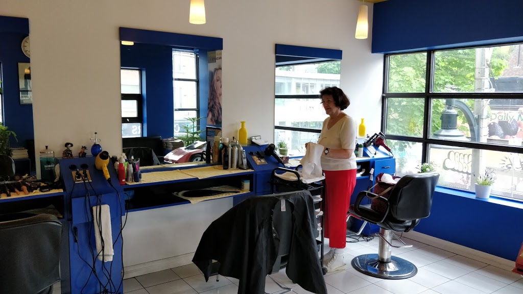 Alex Cuts | 386 Bloor St W, Toronto, ON M5S 1X4, Canada | Phone: (416) 323-0111