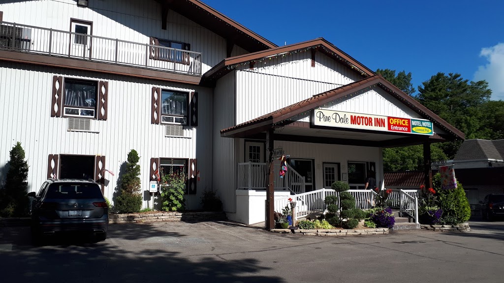 Pine Dale Motor Inn | 107 Ontario St S, Grand Bend, ON N0M 1T0, Canada | Phone: (519) 238-2231