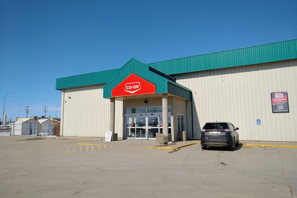 Co-op Home & Agro Centre | 4903 49 St, Barrhead, AB T7N 1A1, Canada | Phone: (780) 674-2201