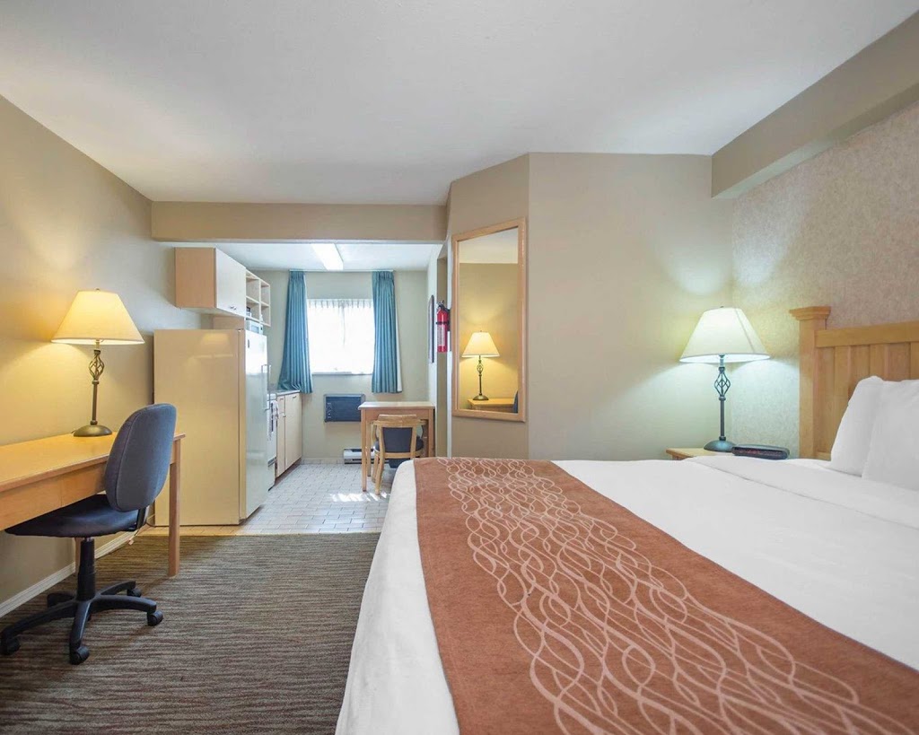 Econo Lodge Inn & Suites | 1748 Capilano Rd, North Vancouver, BC V7P 3B4, Canada | Phone: (604) 988-3181