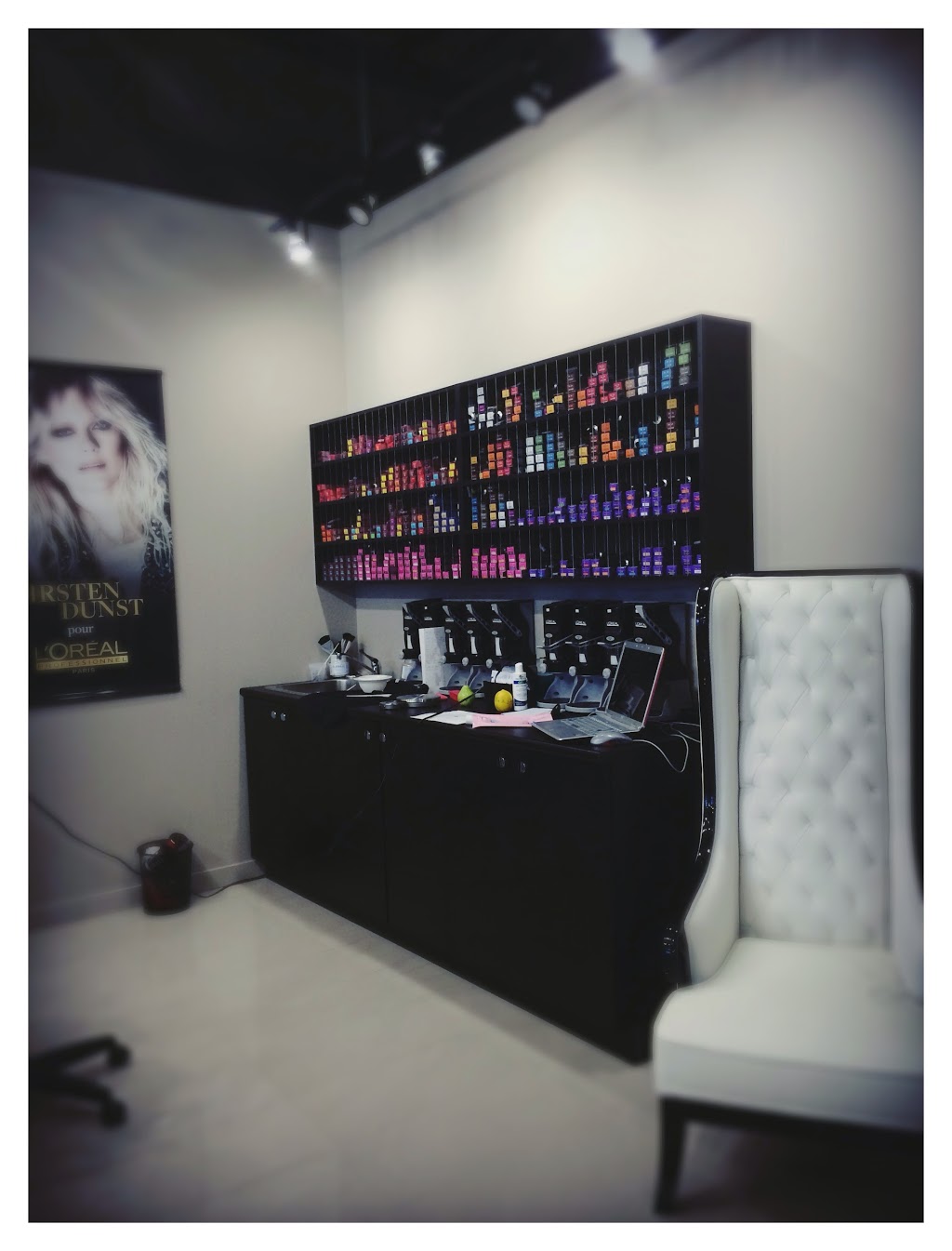 Coiffure urbaine par Guy Roy | 3250 Boulevard Curé-Labelle, Laval, QC H7P 0H9, Canada | Phone: (450) 680-3333