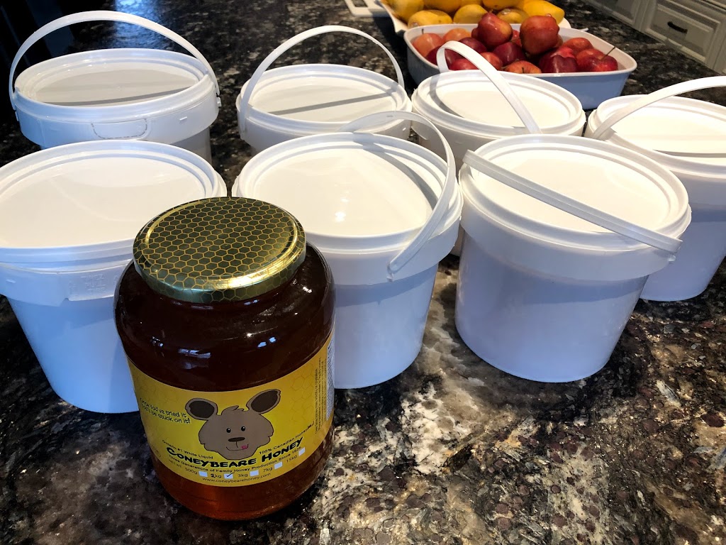 Coneybeare Honey | 6889 ON-6, Fergus, ON N1M 2W3, Canada | Phone: (519) 843-7328