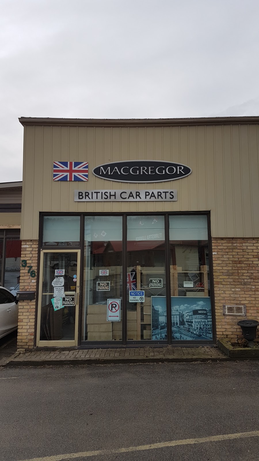 Martin J MacGregor Coachtrimming Ltd | 376 Mill St, Dundas, ON L9H 2M1, Canada | Phone: (905) 627-4006