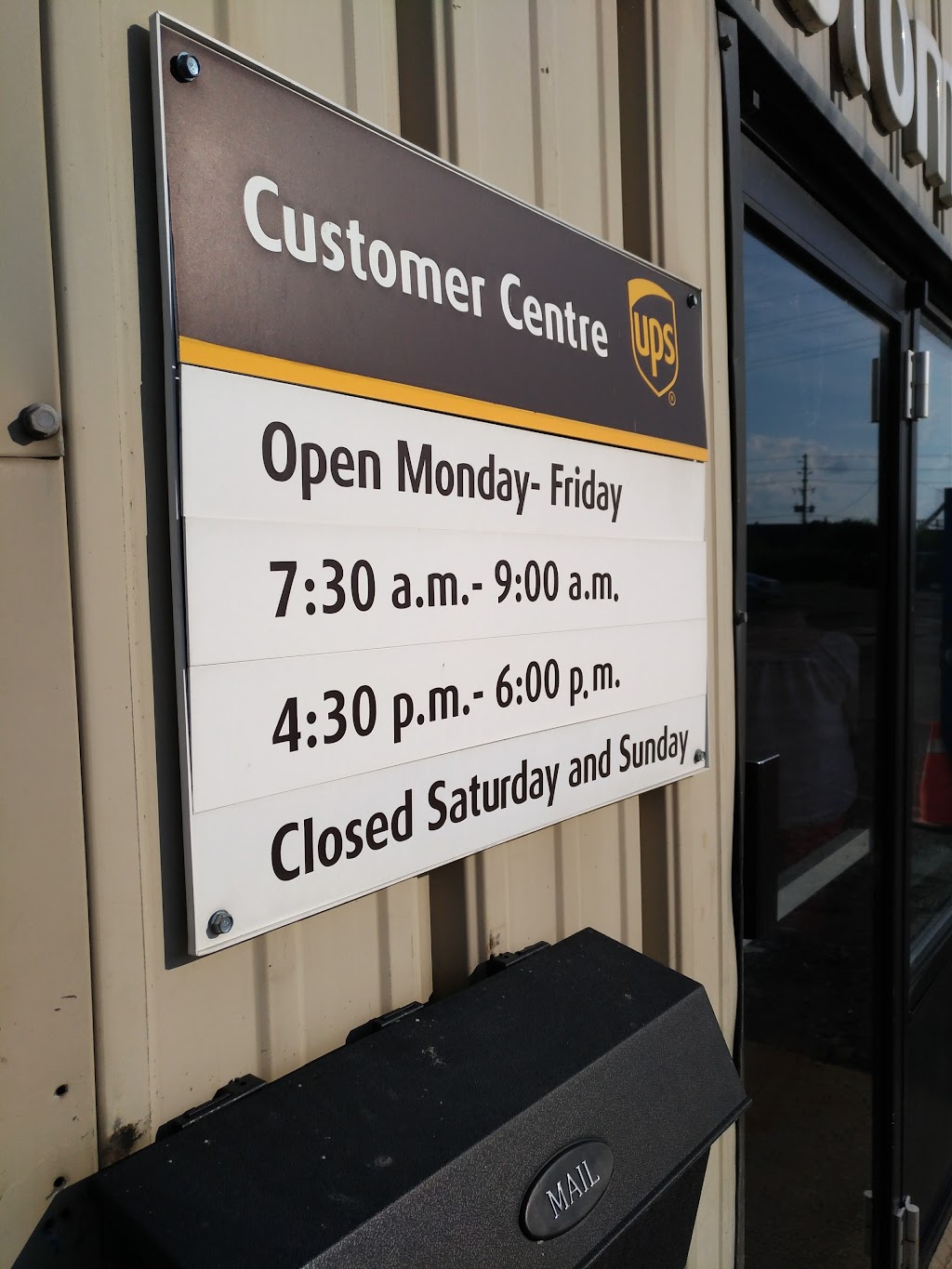 United Parcel Service | 840 Cumberland Ave, Burlington, ON L7N 3V1, Canada | Phone: (905) 578-6504