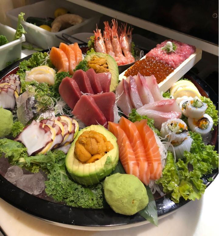 Ginza Sushi Restaurant | 7330 Yonge St, Thornhill, ON L4J 7Y7, Canada | Phone: (905) 709-0049