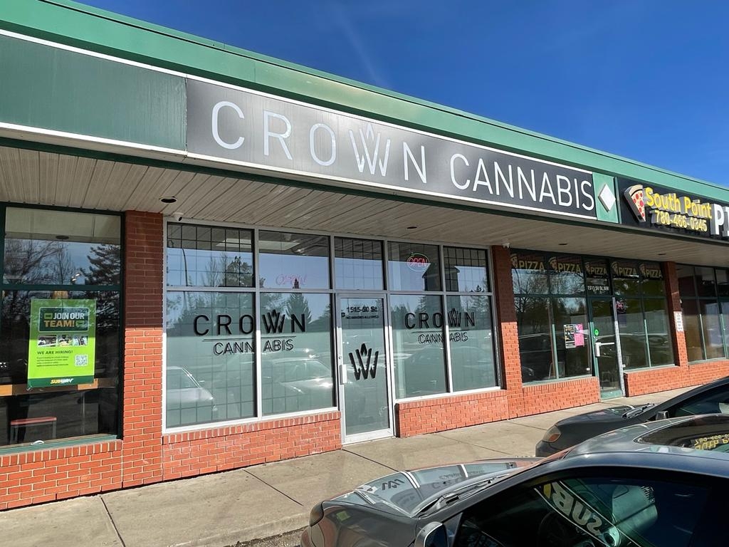 Crown Cannabis | 1515 50 St NW, Edmonton, AB T6L 7C9, Canada | Phone: (877) 831-9418