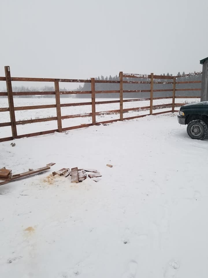 Precision Farm Fencing Company | 436393 4 Line, Melancthon, ON L9V 1S6, Canada | Phone: (519) 217-1425