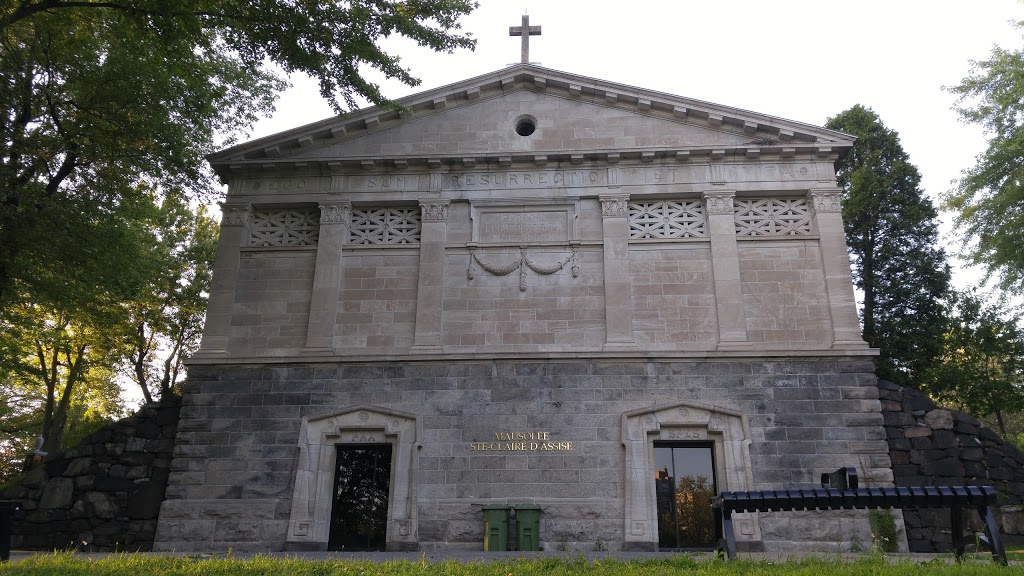 Cimetière Notre-Dame-des-Neiges | 4601 Chemin de la Côte-des-Neiges, Montréal, QC H3V 1E7, Canada | Phone: (514) 735-1361