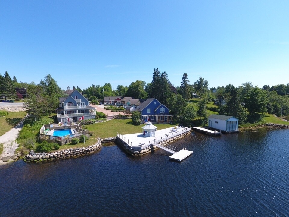 Rosewood On The Cove | 187 Shore Club Rd, Hubbards, NS B0J 1T0, Canada | Phone: (902) 857-2001