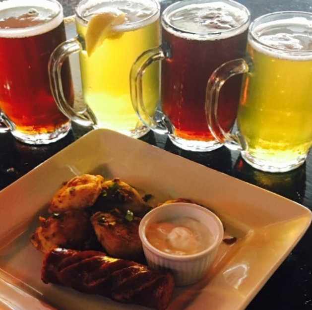 Fox & Hounds Pub & Brewery | 20-7 Assiniboine Dr, Saskatoon, SK S7K 1H1, Canada | Phone: (306) 664-2233