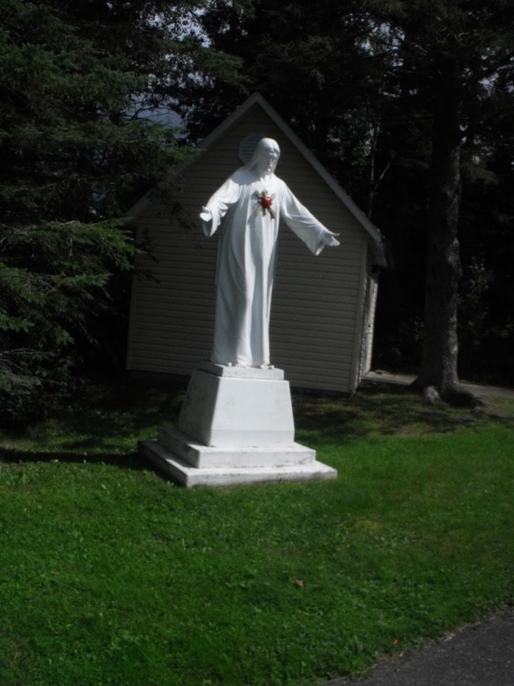 Sanctuaire catholique Notre-Dame d’Etchemin | 603 Rte du Sanctuaire, Lac-Etchemin, QC G0R 1S0, Canada | Phone: (418) 625-3381