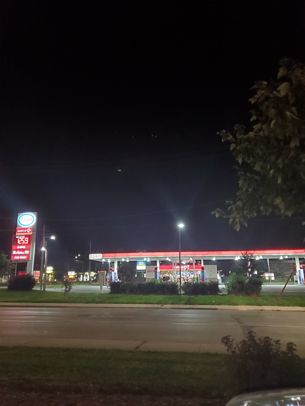 ESSO CIRCLE K | 917 Upper James St, Hamilton, ON L9C 3A3, Canada | Phone: (905) 538-4685